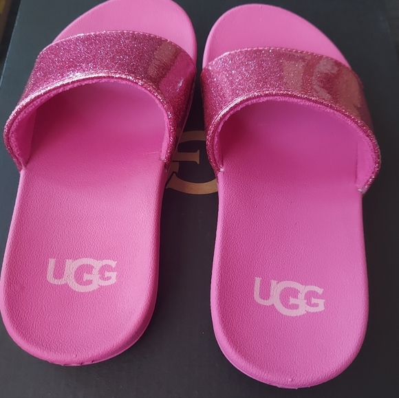 Girls UGG Slides - Picture 3 of 4